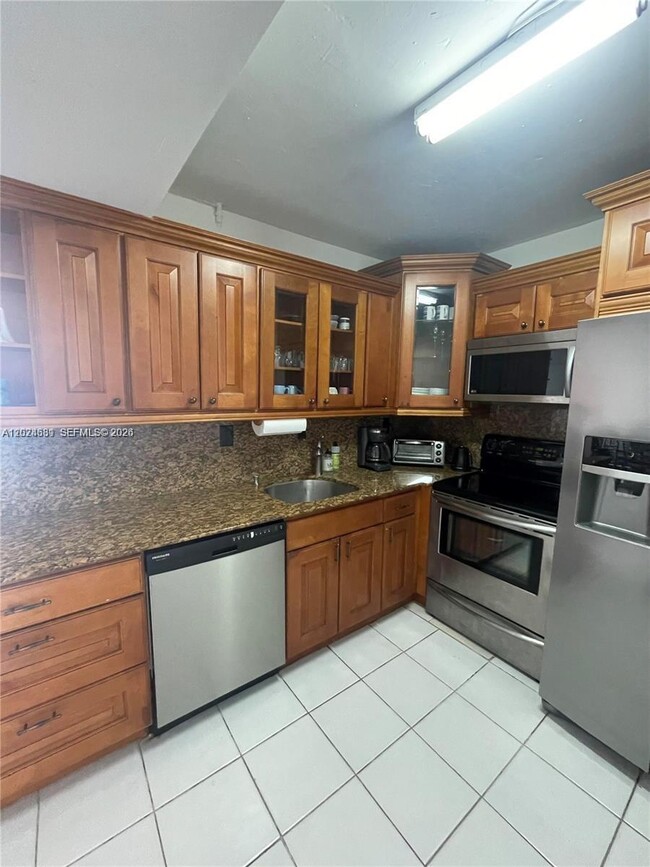 Foto del edificio - 3701 N Country Club Dr