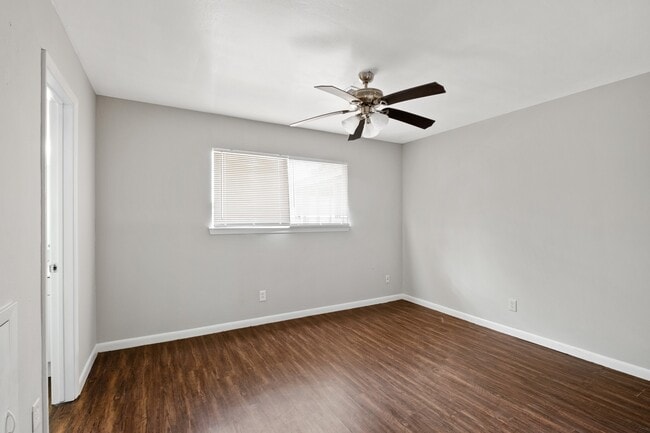 Building Photo - 13426 Edgeboro St