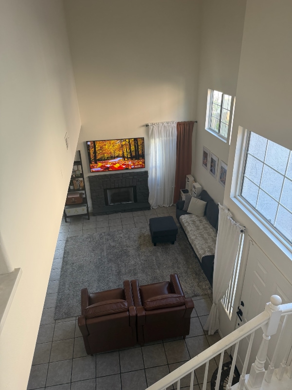 Foto del edificio - 2406 Maravilla Way