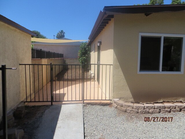 Foto del edificio - Quiet 2 Bedroom House in La Mesa