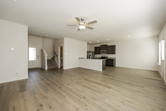 Foto del edificio - 229 Patton Ln