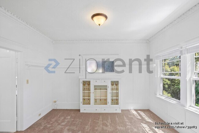 Foto del edificio - 3058 Brook St