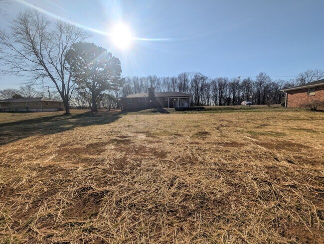 Foto del edificio - Coming Soon!!! Charming 3-Bedroom Ranch Close to Nashville!