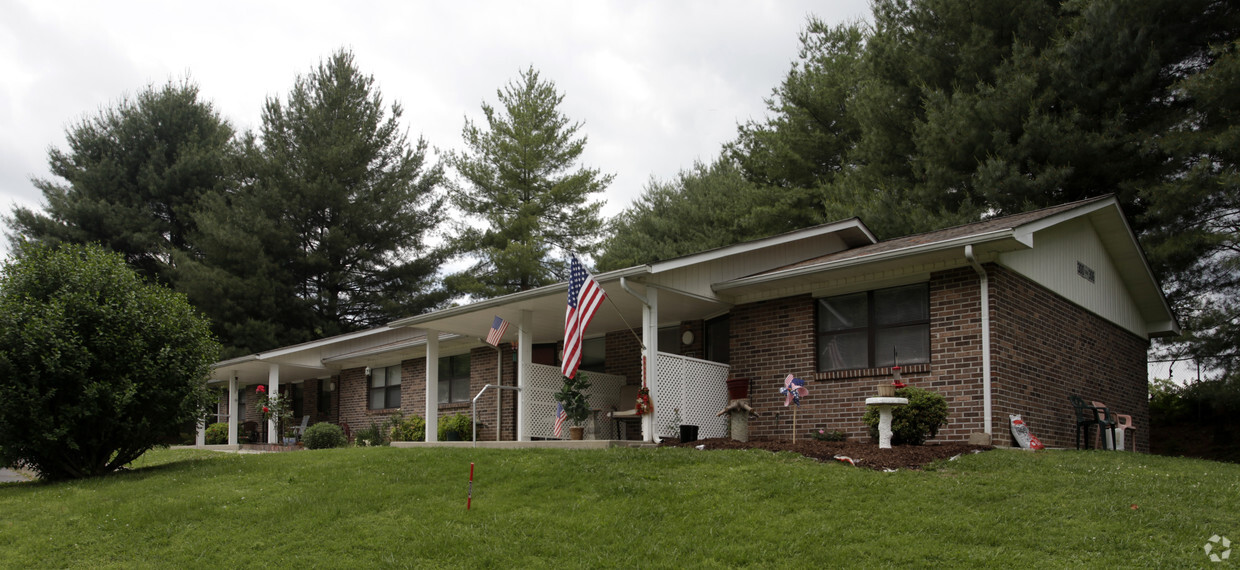 Primary Photo - Lakewood Village Apartments