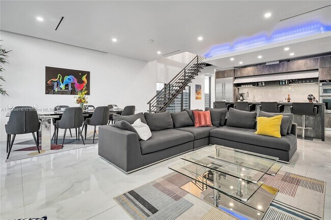 Foto del edificio - 2516 NE 21st St