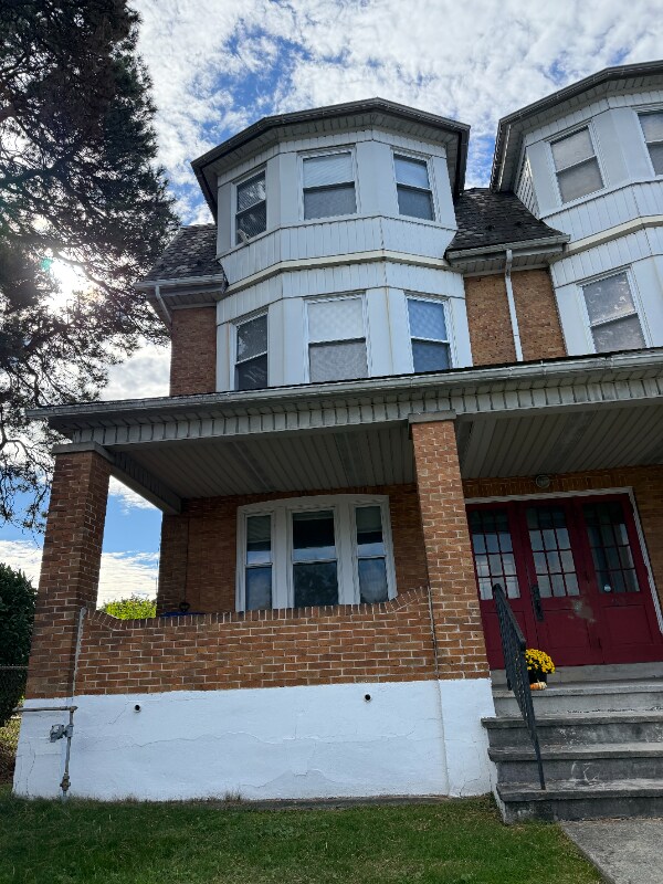 Foto principal - 1629 W Broad St