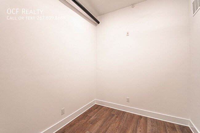 Foto del edificio - 1211 Bainbridge St