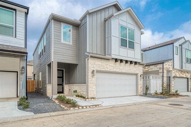 Foto del edificio - 4111 Peaceful Pines Ln