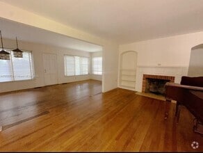 Building Photo - 747 Palermo Ave