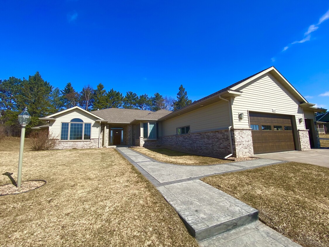 Primary Photo - 419 Hastings Dr