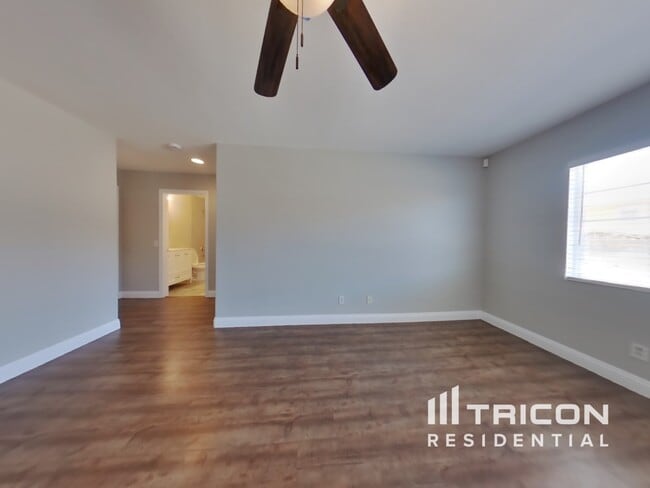 Building Photo - 13052 Cerritos Ct