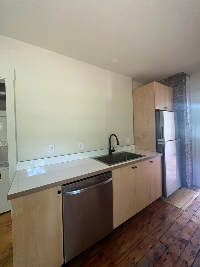 Foto del edificio - 2608 Stanton Ave