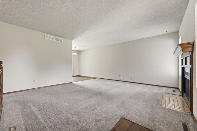 Foto del edificio - 8432-8434 W Thurman
