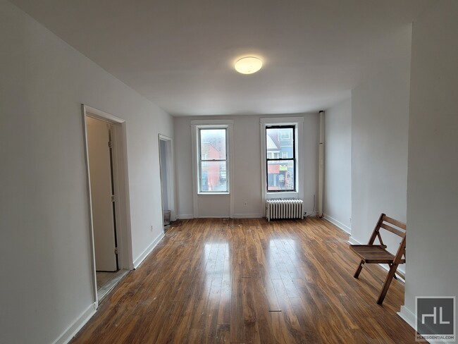 Building Photo - Large Studio Apartment in East Flatbush