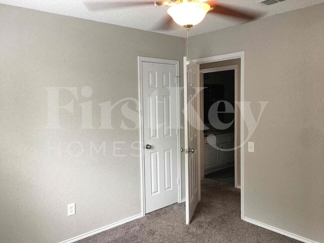 Building Photo - 3217 Marie Ln