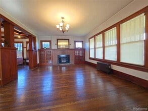 Building Photo - 26850 Seven Mile W