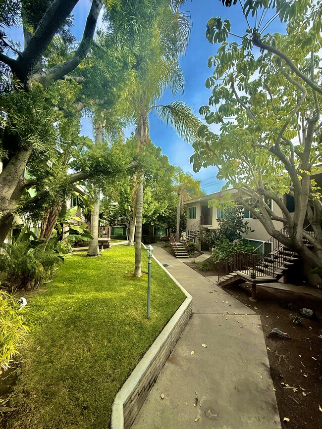 Building Photo - Village Terrace