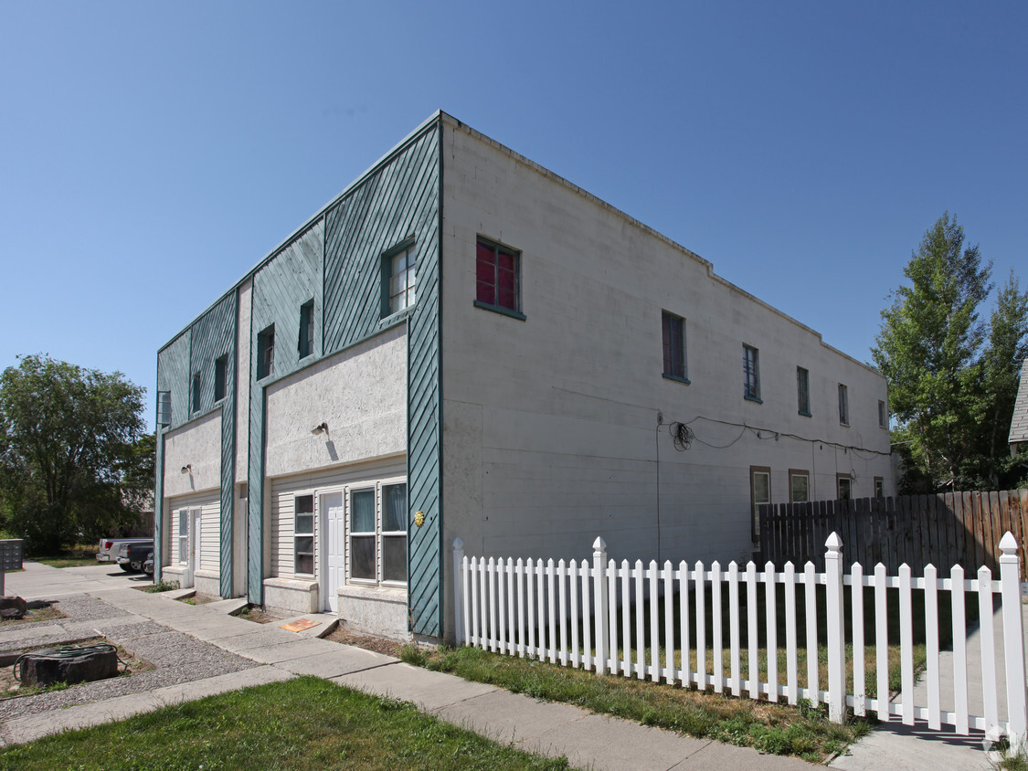 Foto del edificio - 641 Main Ave W