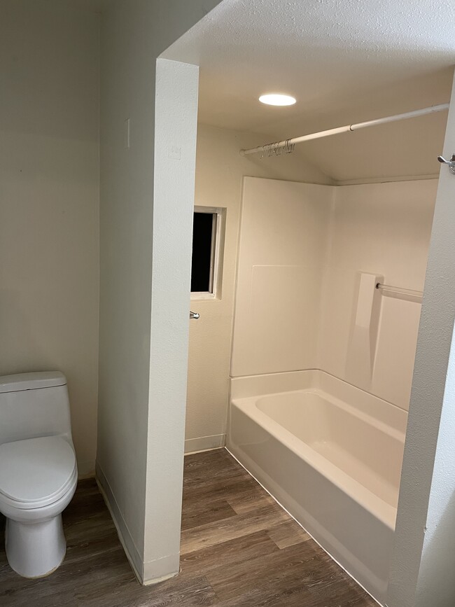 Bathroom - 7029 SE 85th Ave