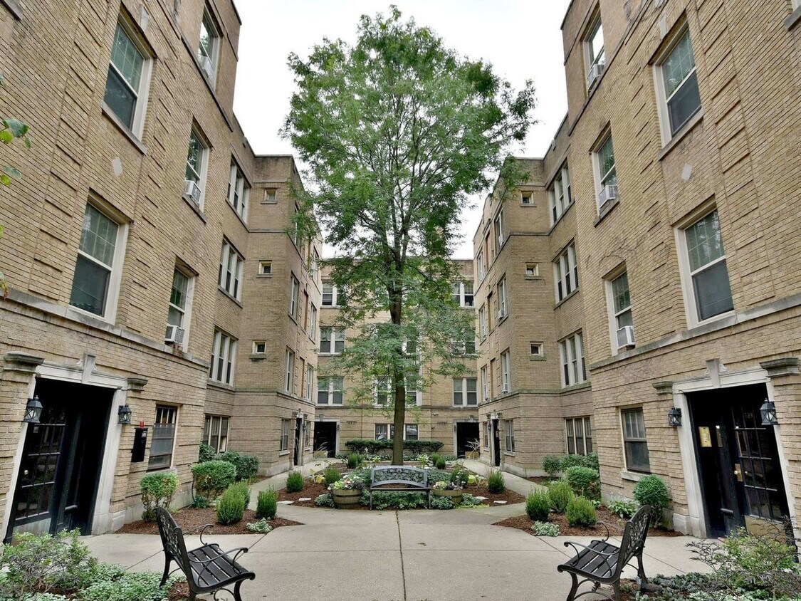 225a Washington Blvd Unit 3E, Oak Park, IL 60302 Condo for Rent in