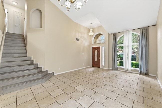 Building Photo - 910 Kirtomy Loop