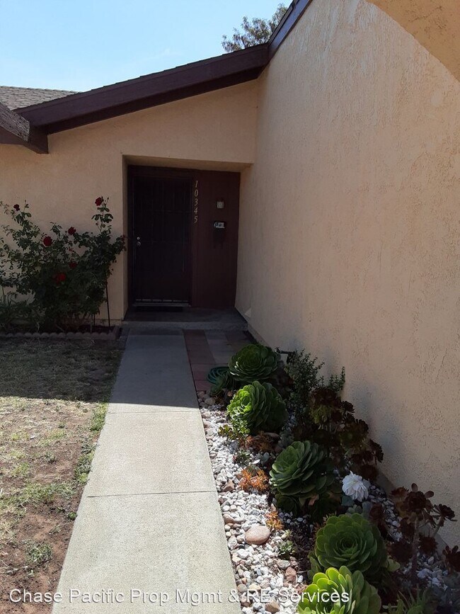 Foto del edificio - 4 br, 2 bath House - 10345 Gold Coast Pl.