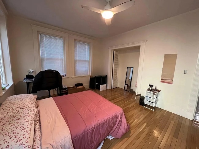 Building Photo - 73 Longwood Ave