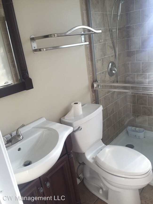 Foto del edificio - 3 br, 1 bath House - 6401 E 153rd St