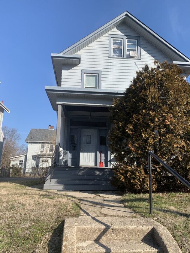 2020 Wayland Ave, Norwood, OH 45212 House for Rent in Norwood, OH