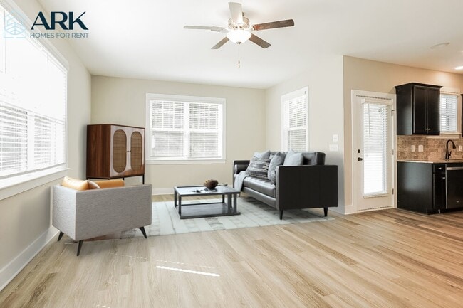 Building Photo - 1422 Feldspar Ct