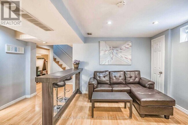 Photo du bâtiment - 5335 Flatford Rd