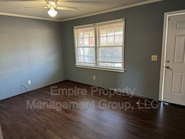Building Photo - 3508 Traveler Ln