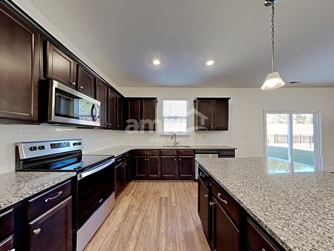 Building Photo - 1136 Bentley Pl