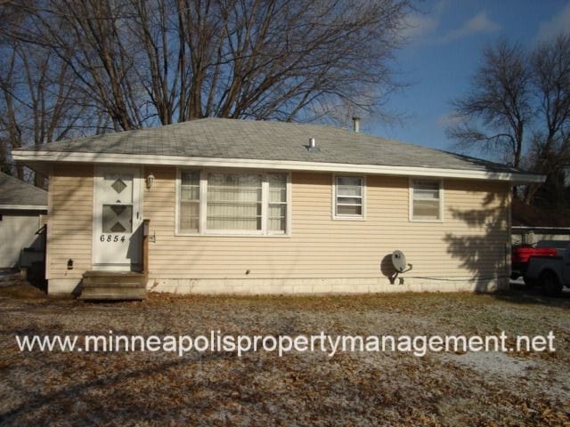 Primary Photo - 2 Bedroom home in Oakdale 10/1