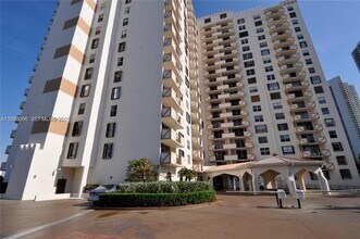 Building Photo - 1865 S Ocean Dr