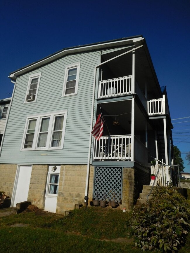 Foto del edificio - 319 Fairview Ave