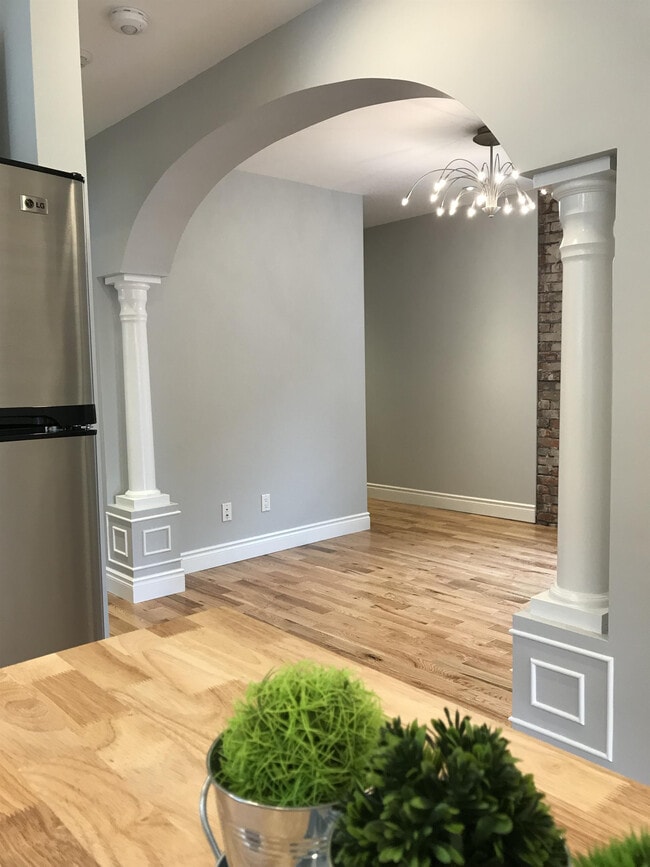 Photo du bâtiment - 442-442 McLeod St