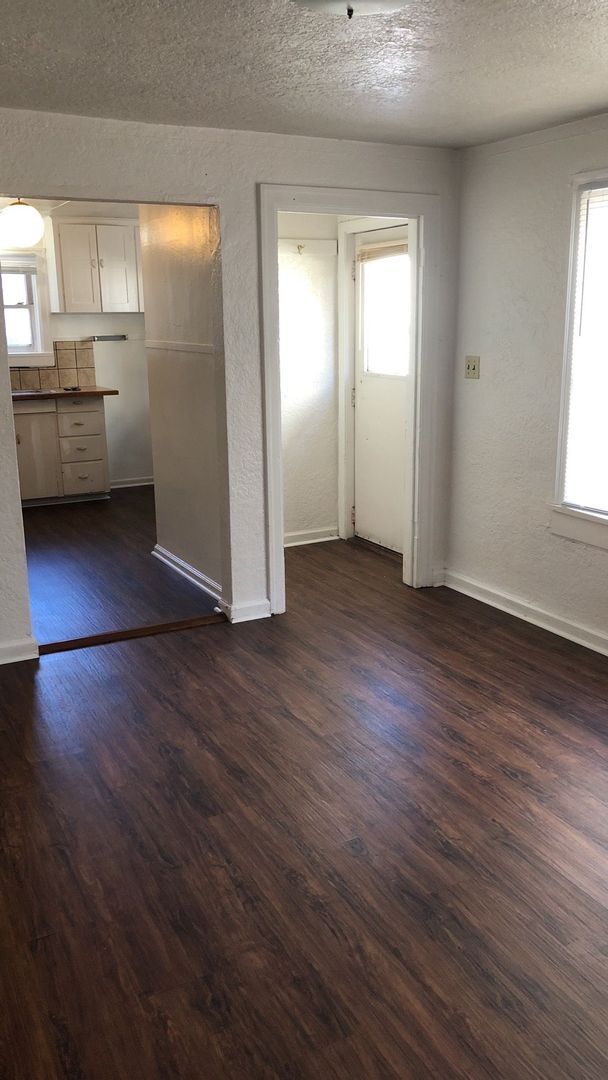 Foto del edificio - 1120-1130 NE Shaw Street