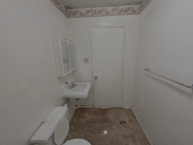 Foto del edificio - 634 N 8th W