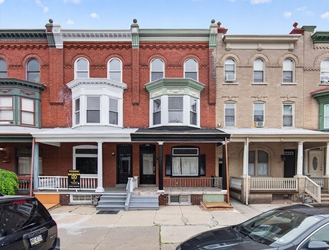 Building Photo - 1341 W Chew St