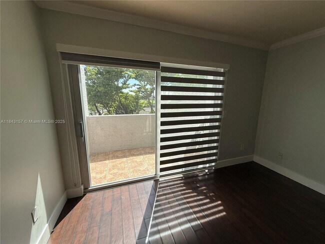 Foto del edificio - 7801 NE 4th Ct