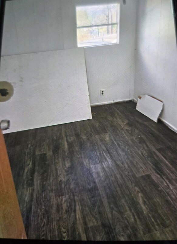 Building Photo - 1075 Sweeten Creek Rd