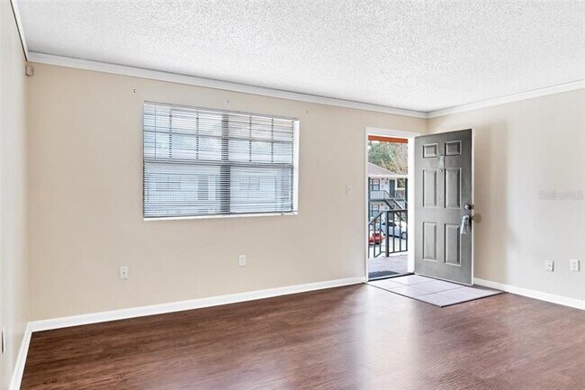 Building Photo - 322 Oak Rose Ln