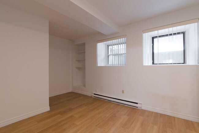 Building Photo - 539 Prince-Arthur west