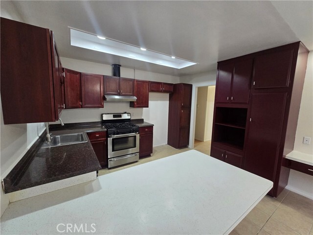 Building Photo - 16572 Delton Cir