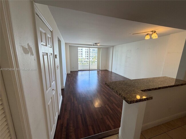 Foto del edificio - 770 Claughton Island Dr