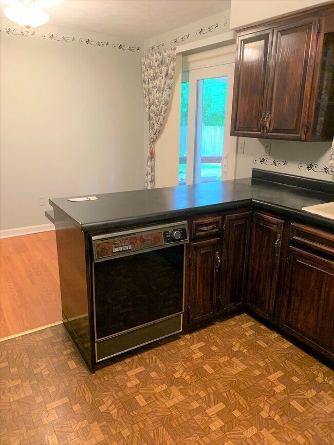 Foto del edificio - 3 Bedroom / 2 Bath Brick Home Johnson City...