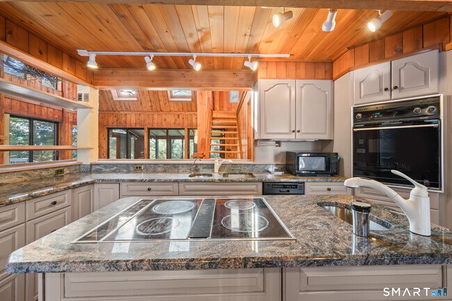 Foto del edificio - 165 Crooked S Rd