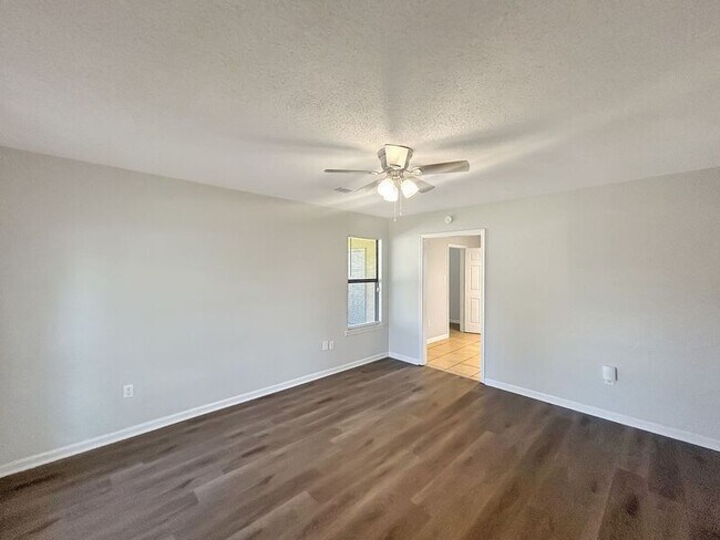 Foto del edificio - 10433 Lafayette Dr