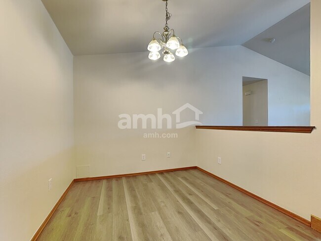 Foto del edificio - 414 Orting Ave NW
